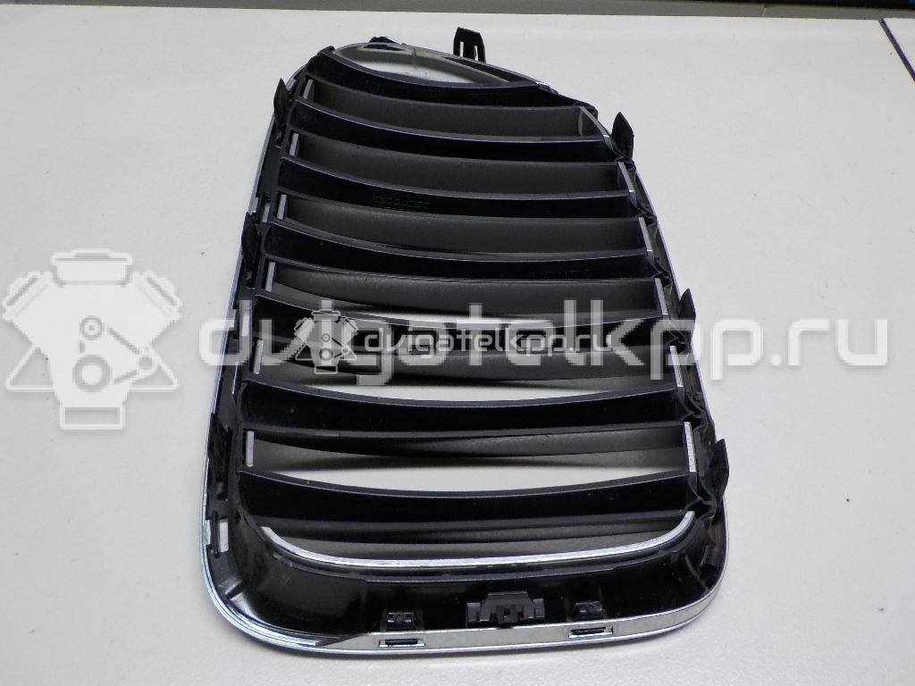 Фото Решетка радиатора правая  51112993308 для Bmw X1 {forloop.counter}}