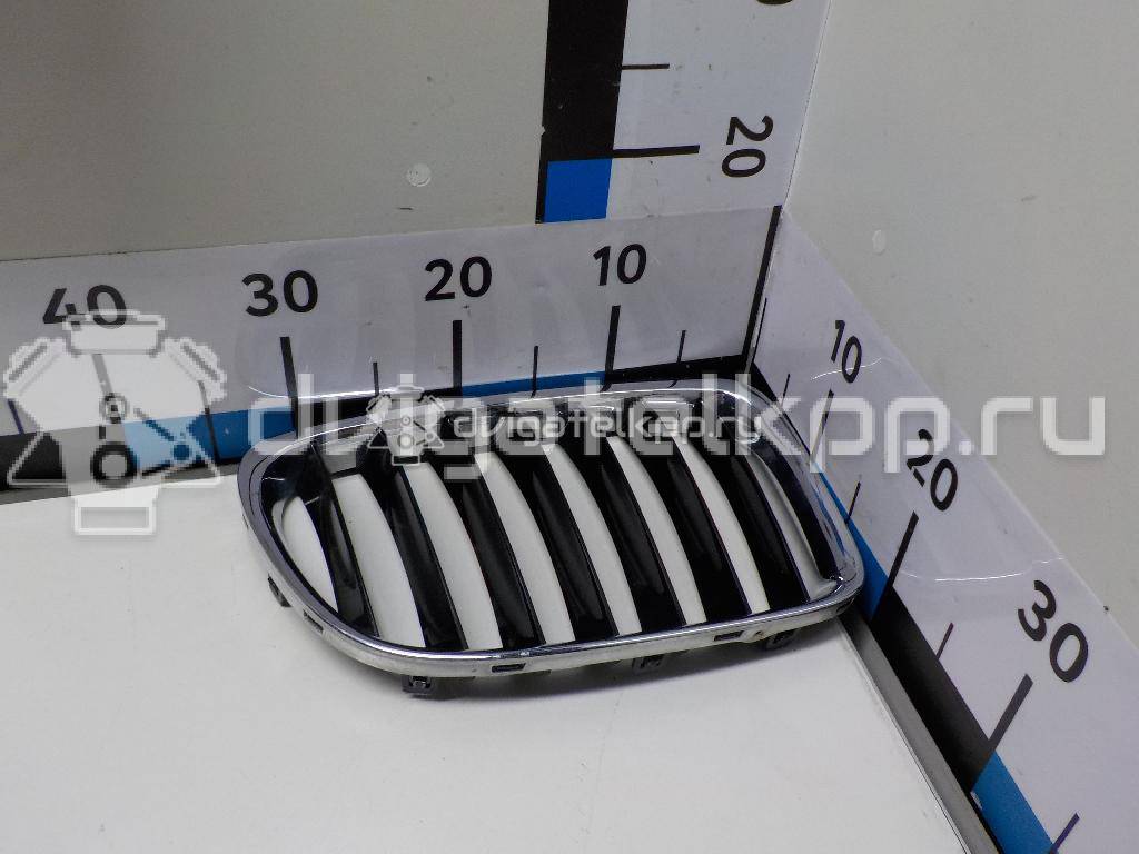 Фото Решетка радиатора правая  51112993308 для Bmw X1 {forloop.counter}}