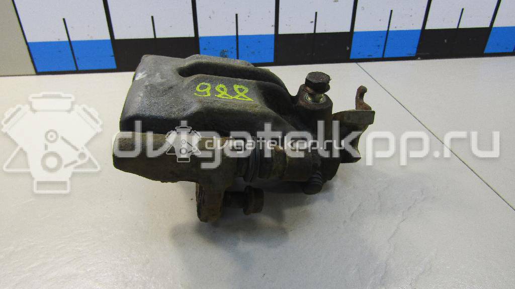 Фото Суппорт тормозной задний правый  8251699 для Volvo V40 / S40 {forloop.counter}}