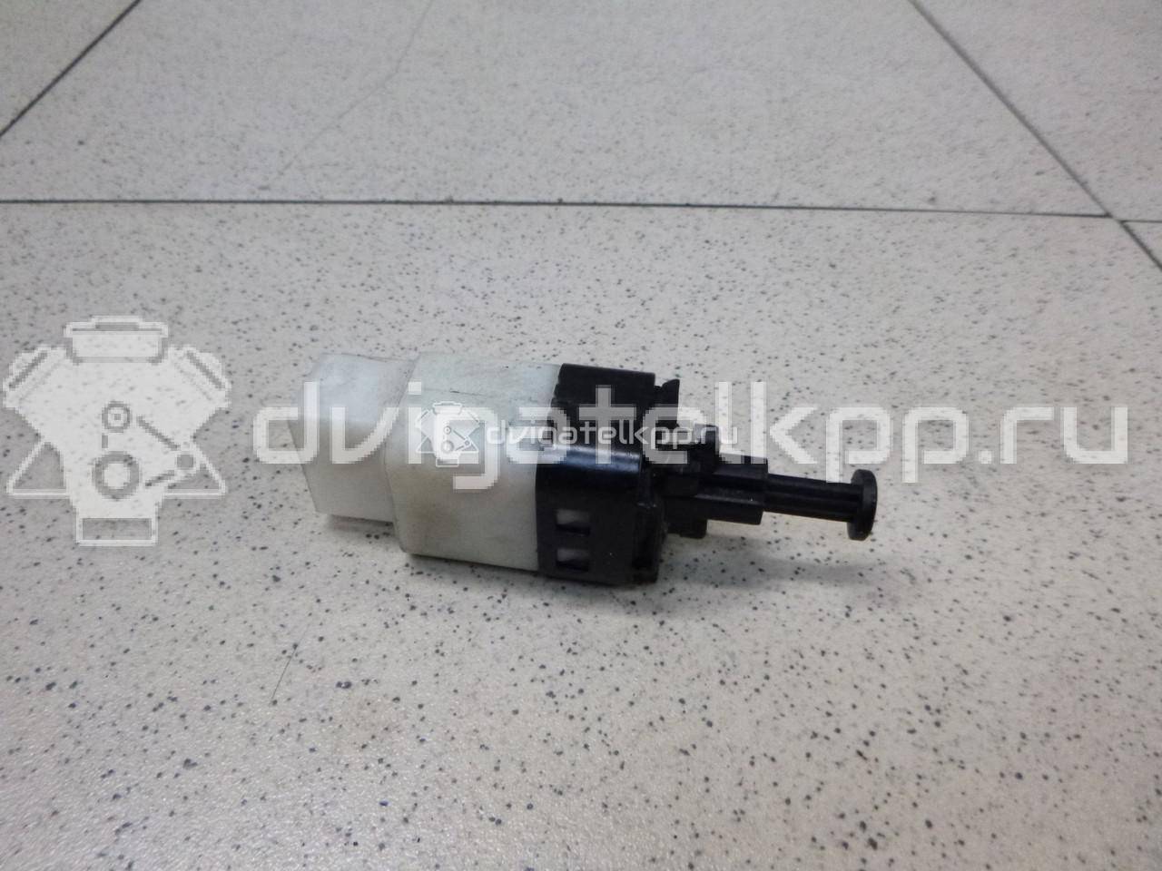 Фото Датчик включения стопсигнала  96874572 для Chevrolet Kalos / Nubira / Spark / Matiz M200, M250 / Epica Kl1 {forloop.counter}}