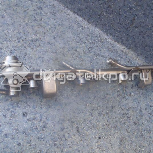 Фото Рейка топливная (рампа)  06b133681 для Skoda Superb