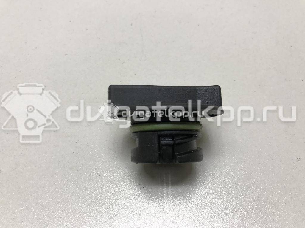 Фото Крышка маслозаливной горловины  1674715 для ford B-MAX {forloop.counter}}