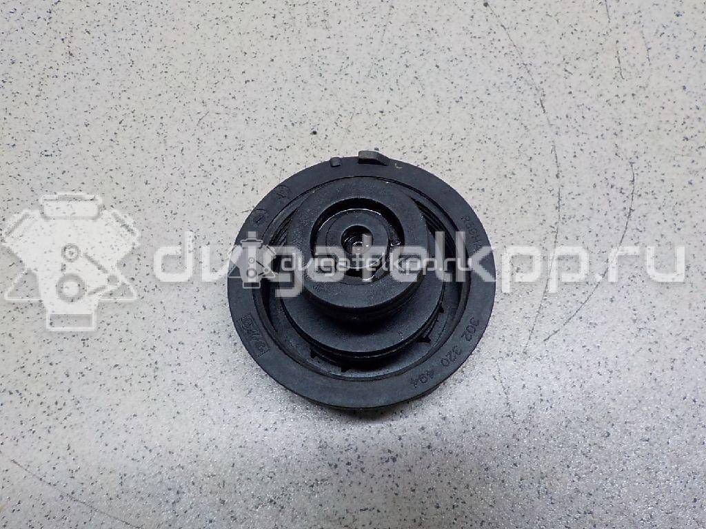 Фото Крышка расширительного бачка  LR000243 для Ford Fiesta / Focus / Tourneo / C-Max / Galaxy {forloop.counter}}