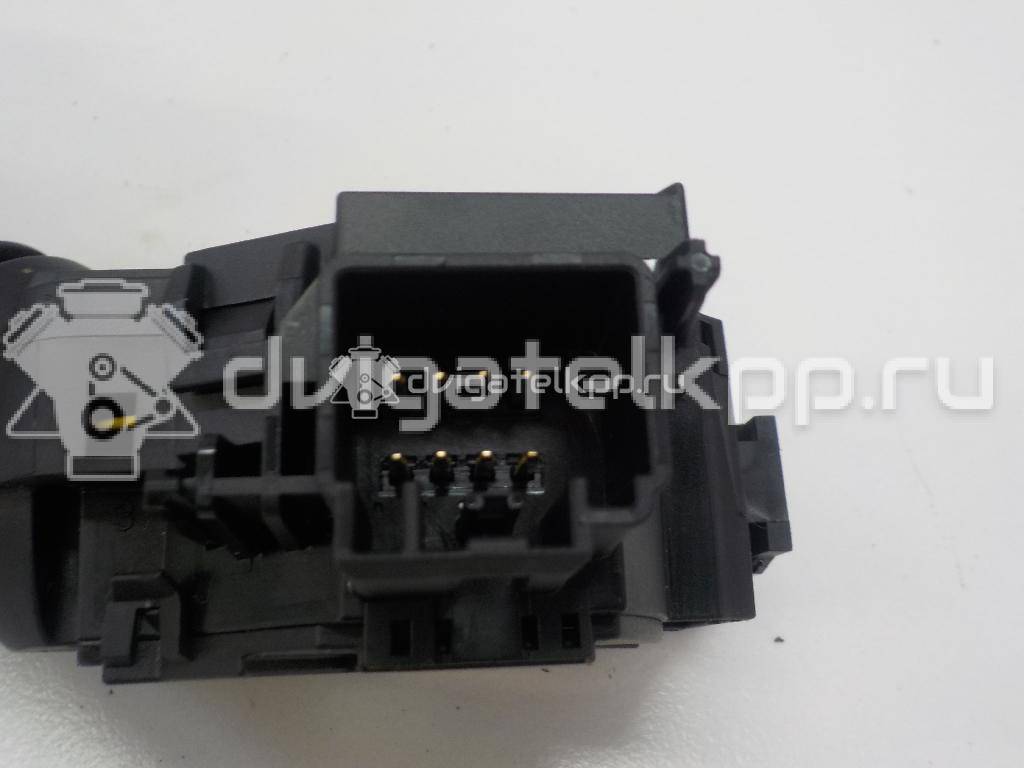Фото Переключатель поворотов подрулевой  1682336 для Ford Fiesta {forloop.counter}}