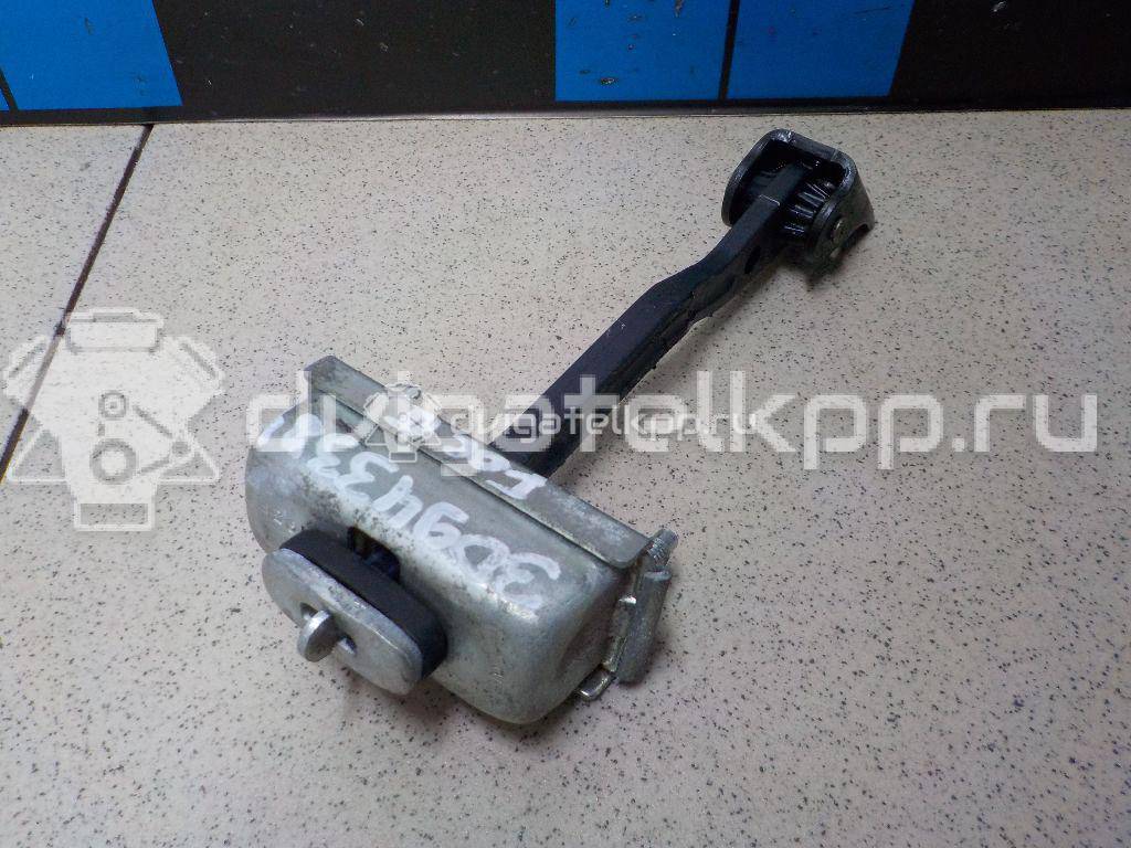 Фото Ограничитель двери  1641573 для Ford Focus / Kuga / C-Max {forloop.counter}}