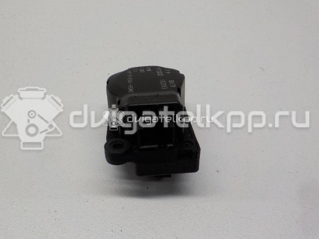 Фото Моторчик заслонки отопителя  3m5h19e616aa для Ford Focus / Tourneo / C-Max / Galaxy / Kuga {forloop.counter}}