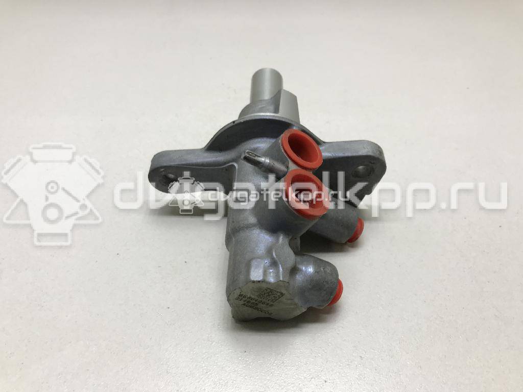 Фото Цилиндр тормозной главный  1754836 для Ford Fiesta {forloop.counter}}