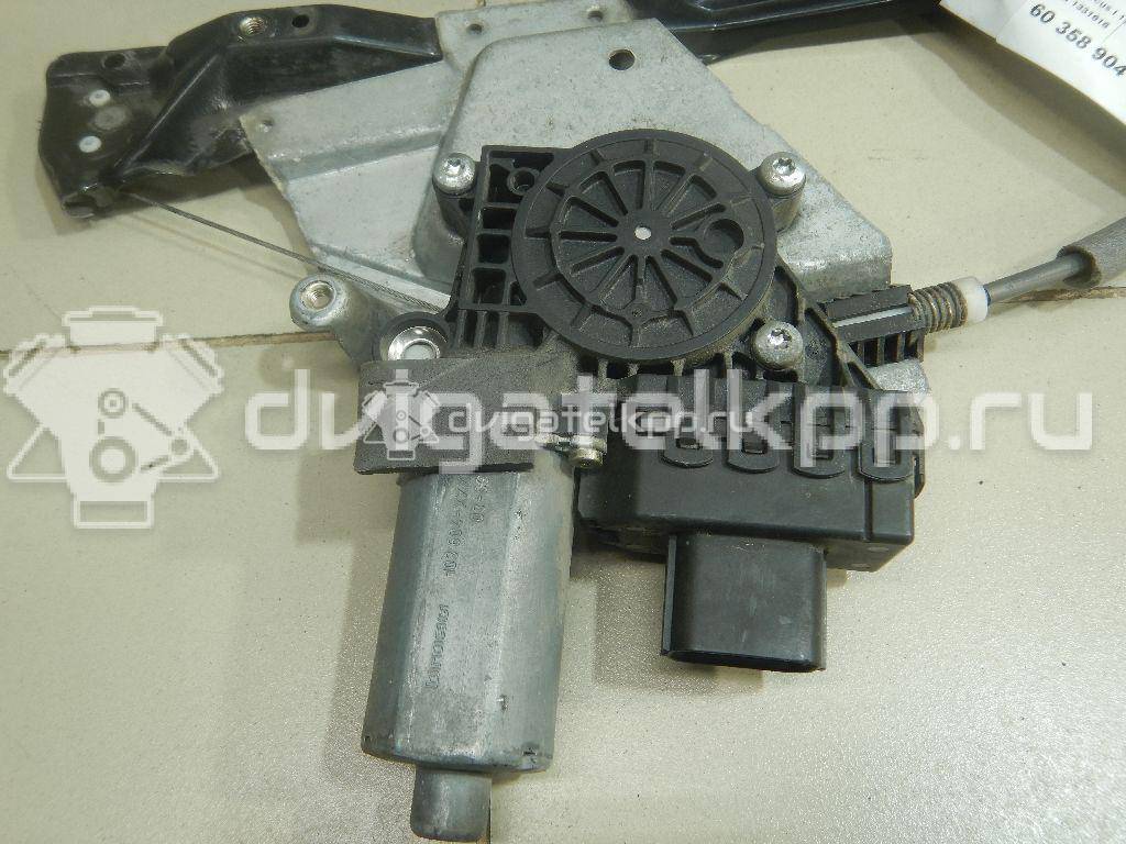 Фото Стеклоподъемник электр. передний правый  1331616 для Ford Focus {forloop.counter}}