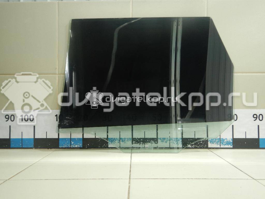 Фото Стекло двери задней правой  1098792 для Ford Focus {forloop.counter}}