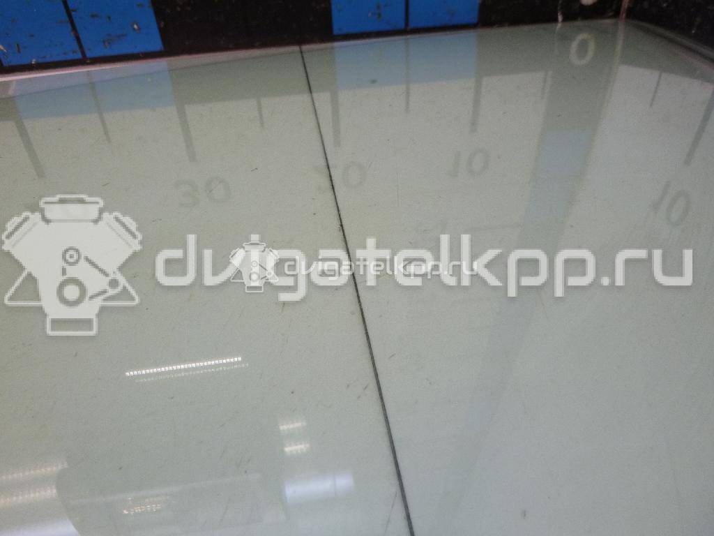 Фото Стекло двери передней левой  1088905 для Ford Focus {forloop.counter}}
