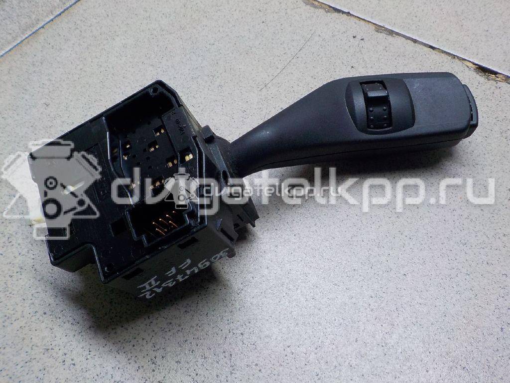 Фото Переключатель поворотов подрулевой  1362588 для Ford Focus {forloop.counter}}