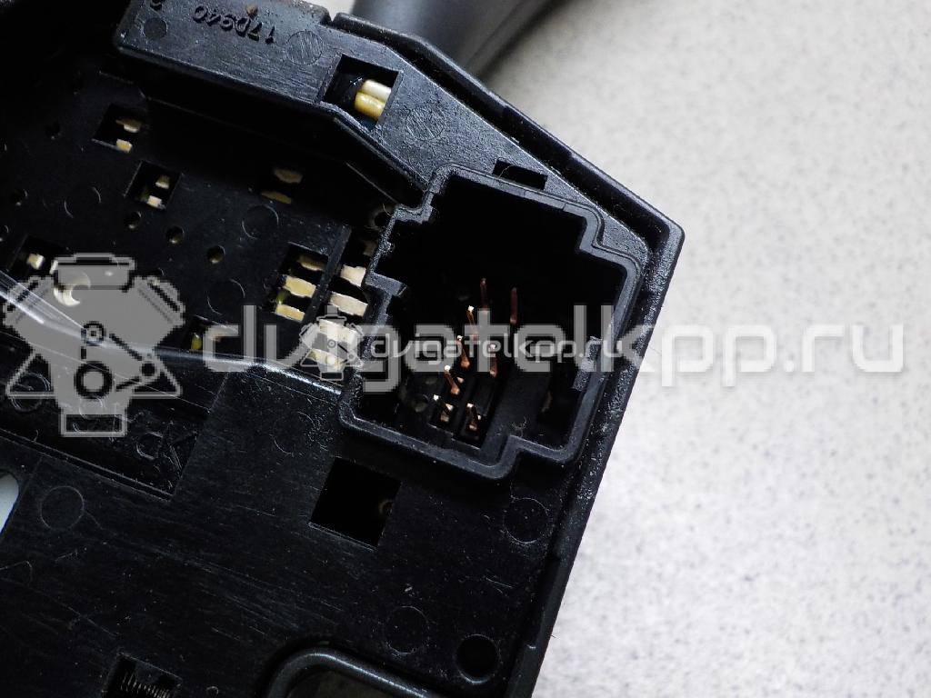 Фото Переключатель поворотов подрулевой  1362588 для Ford Focus {forloop.counter}}