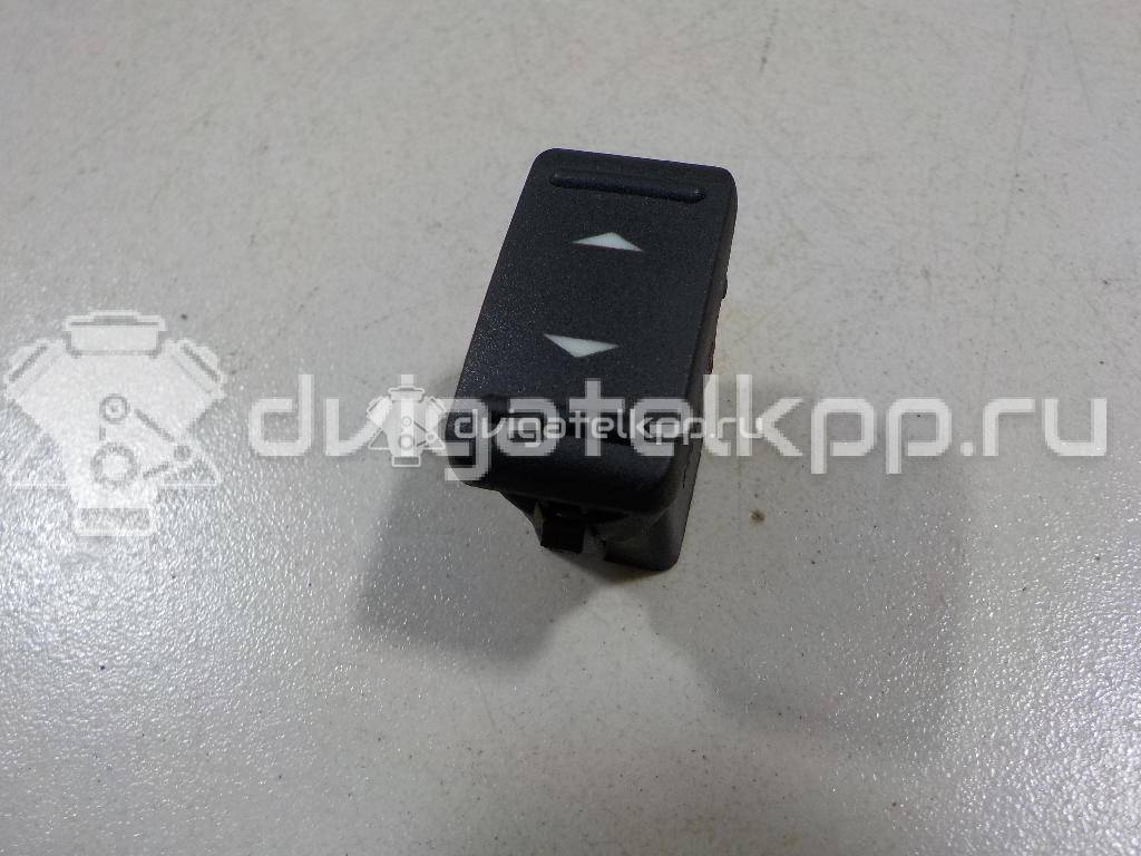Фото Кнопка стеклоподъемника  1223143 для Ford Focus {forloop.counter}}