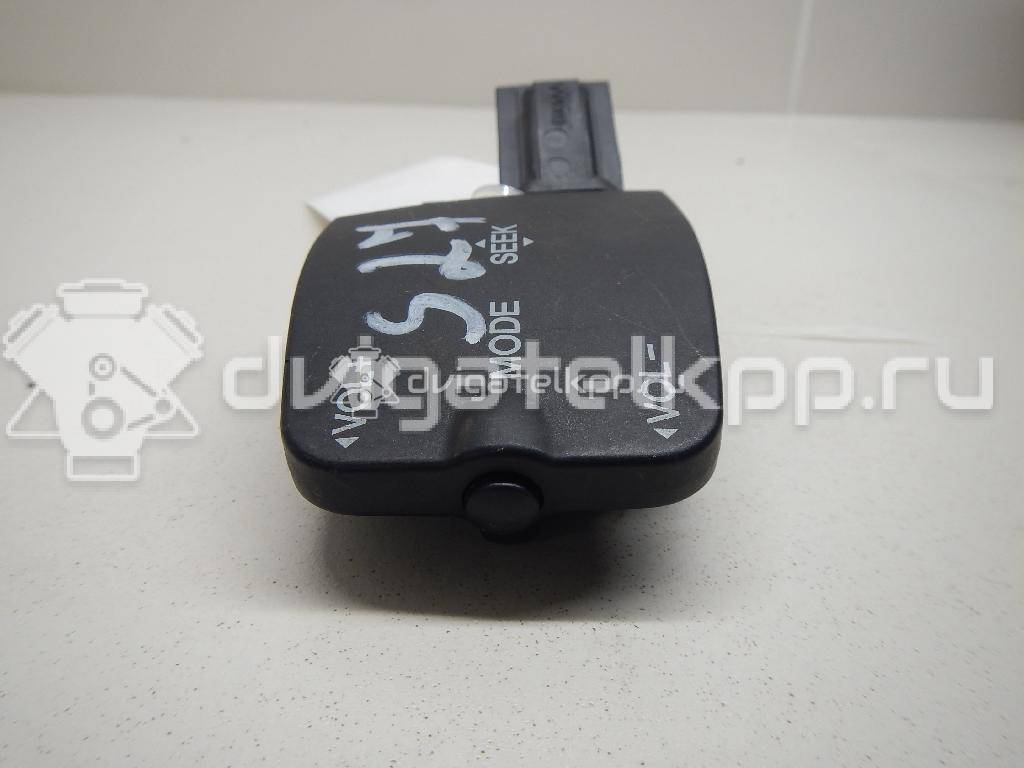 Фото Переключатель подрулевой управления магнитолой  1318961 для Ford Focus / Kuga / Transit / C-Max {forloop.counter}}