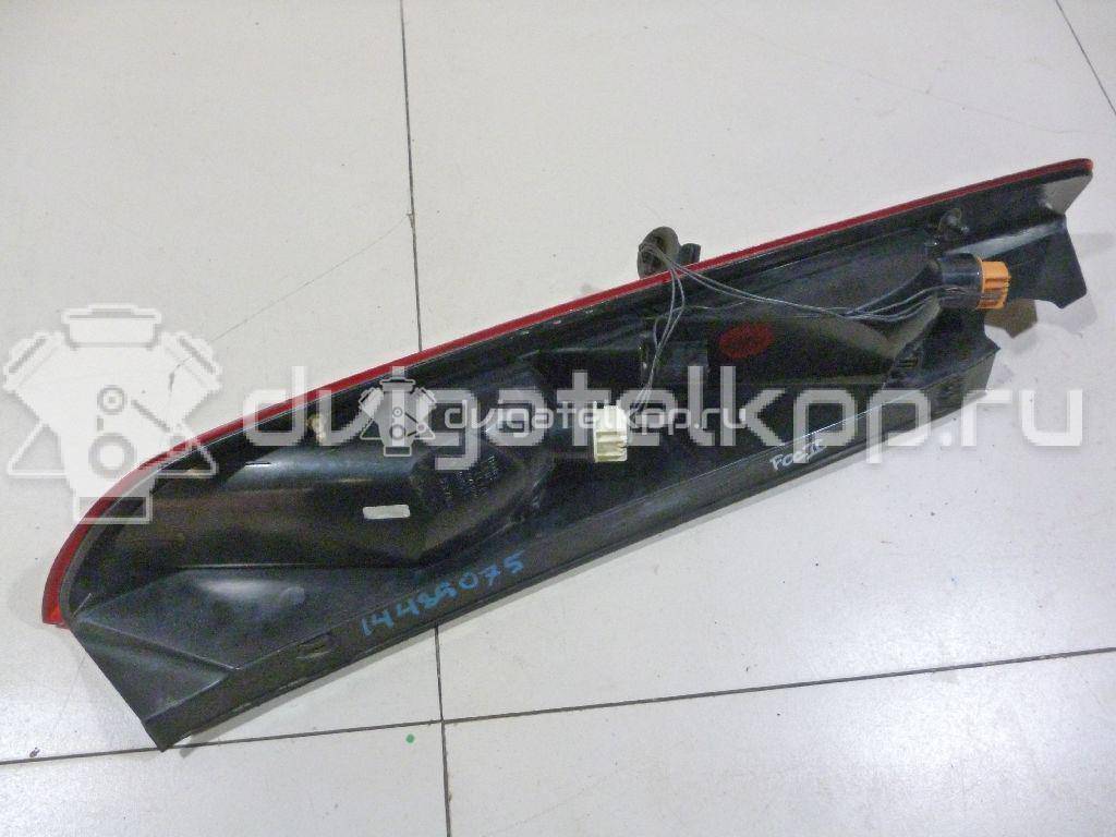 Фото Фонарь задний правый  1520757 для Ford Focus {forloop.counter}}