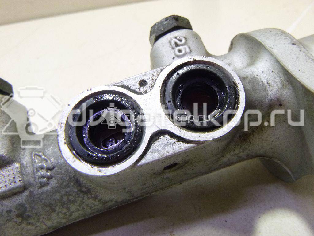 Фото Цилиндр тормозной главный  1689827 для Ford Focus / Kuga / C-Max {forloop.counter}}
