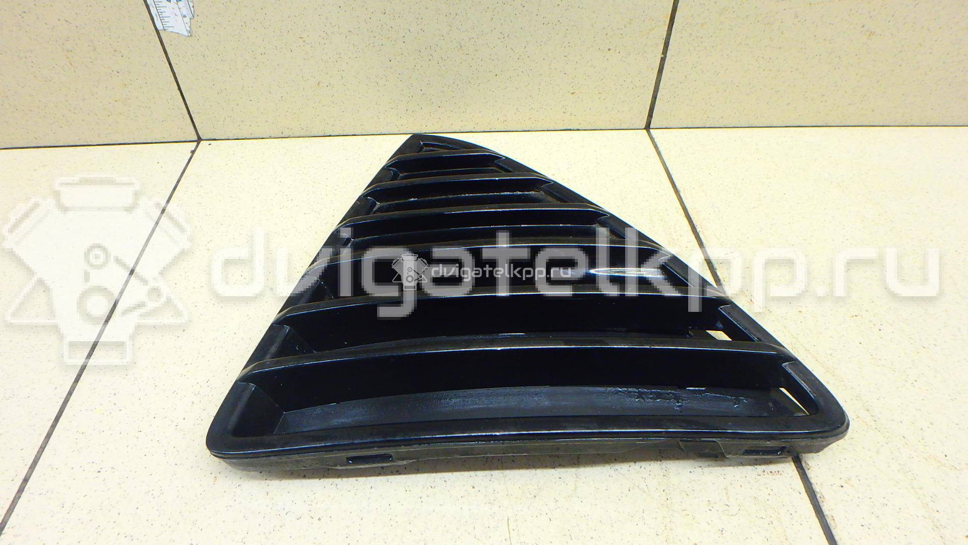 Фото Решетка в бампер левая  1719222 для Ford Focus {forloop.counter}}