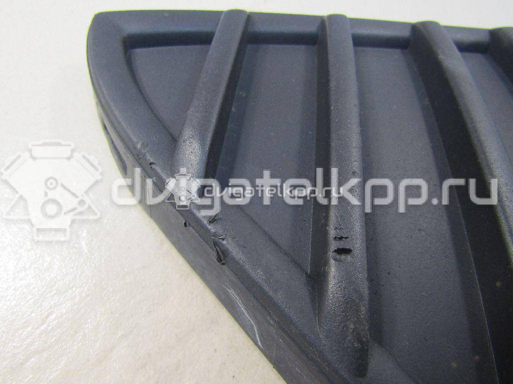 Фото Решетка в бампер правая  1718736 для Ford Focus {forloop.counter}}