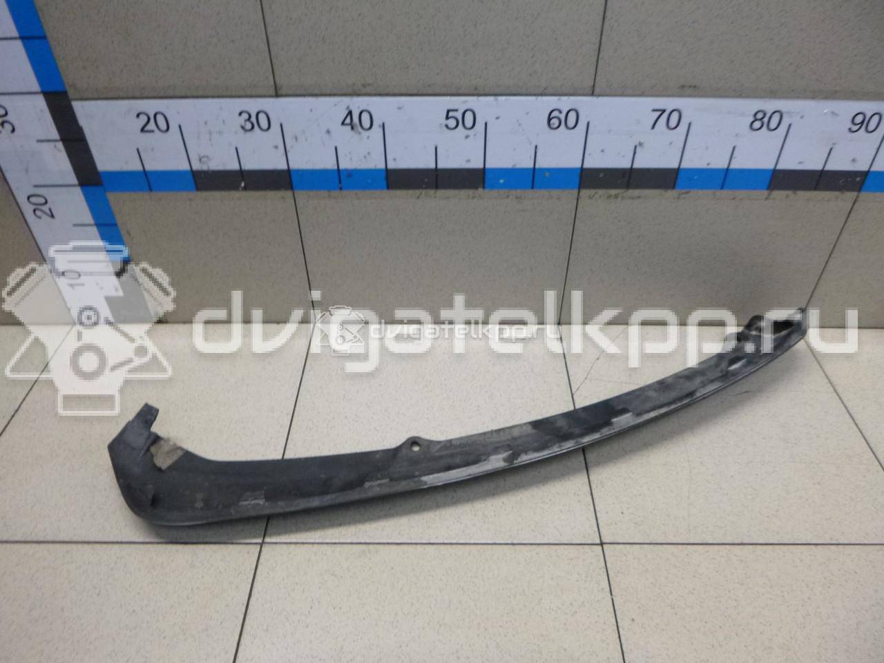 Фото Спойлер переднего бампера левый  1694990 для Ford Focus {forloop.counter}}