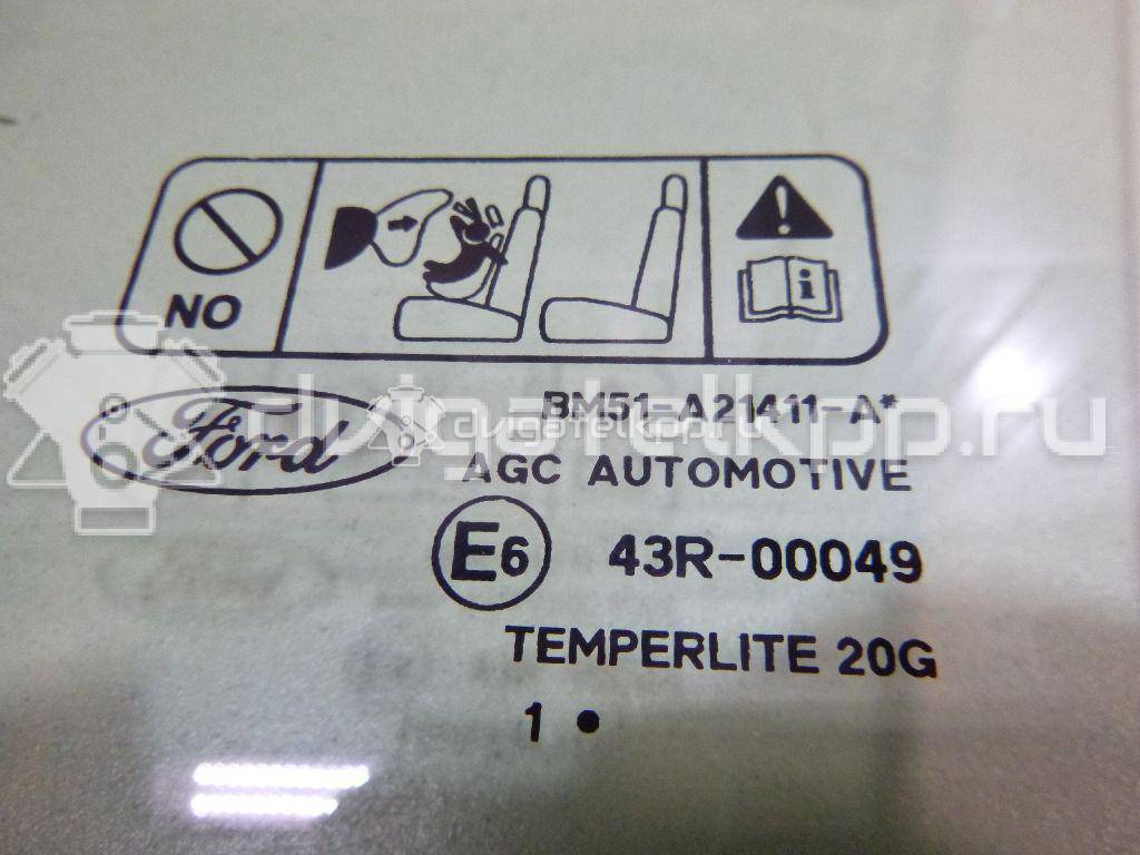 Фото Стекло двери передней левой  1742302 для Ford Focus {forloop.counter}}