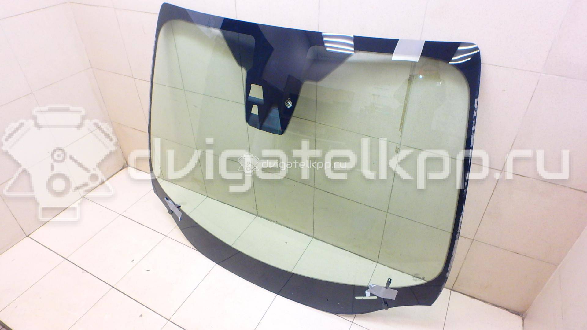 Фото Стекло лобовое (ветровое)  1778412 для Ford Focus {forloop.counter}}