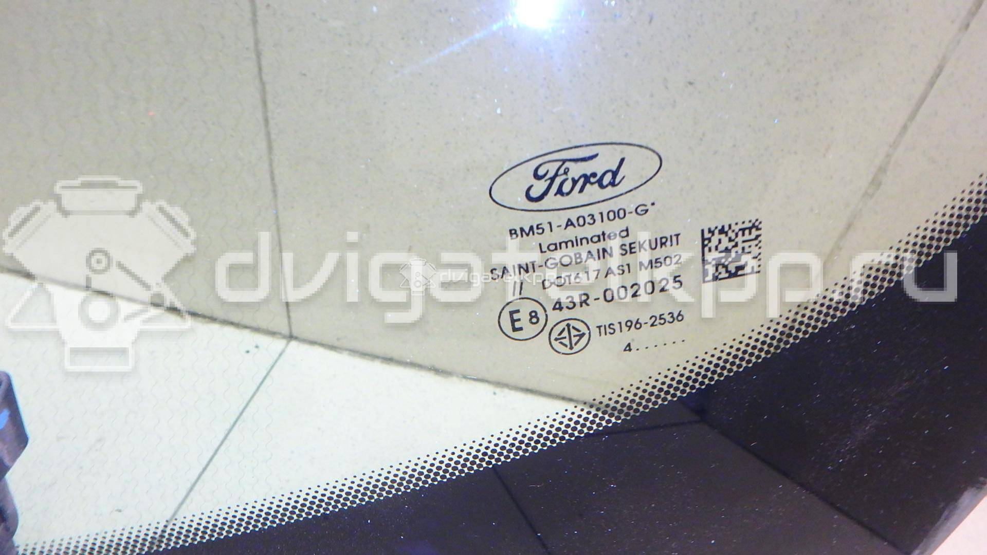 Фото Стекло лобовое (ветровое)  1778412 для Ford Focus {forloop.counter}}