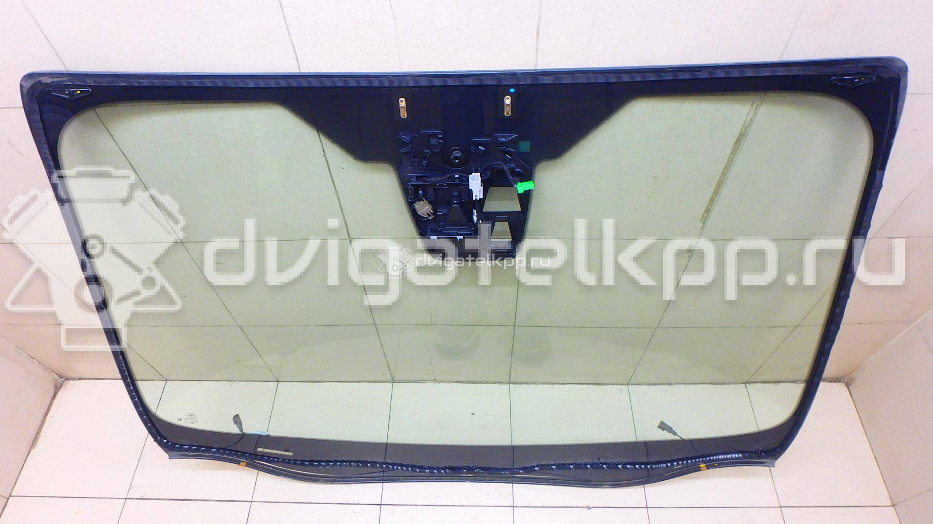 Фото Стекло лобовое (ветровое)  1778412 для Ford Focus {forloop.counter}}