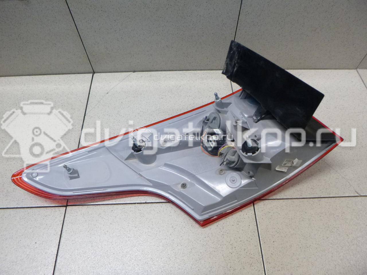 Фото Фонарь задний правый  2033085 для Ford Focus {forloop.counter}}