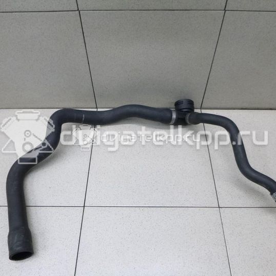 Фото Патрубок радиатора  1495275 для Ford Kuga