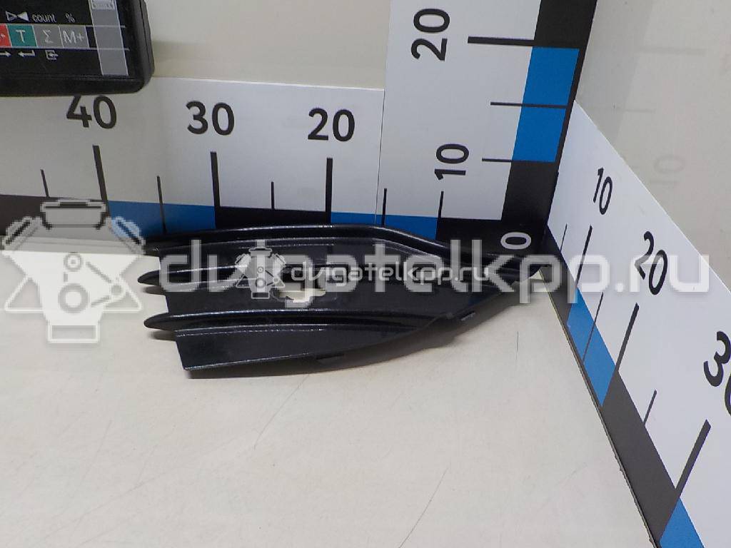 Фото Решетка в бампер правая  1845437 для Ford Kuga {forloop.counter}}