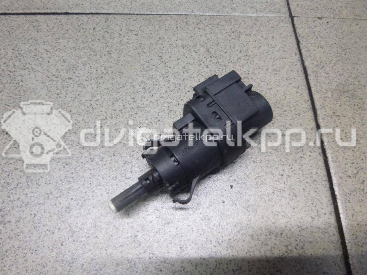 Фото Датчик включения стопсигнала  4832217 для land rover Defender {forloop.counter}}