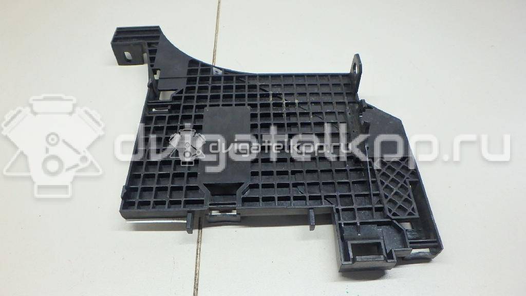 Фото Кронштейн фар левый  LR044484 для Land Rover Range Rover {forloop.counter}}