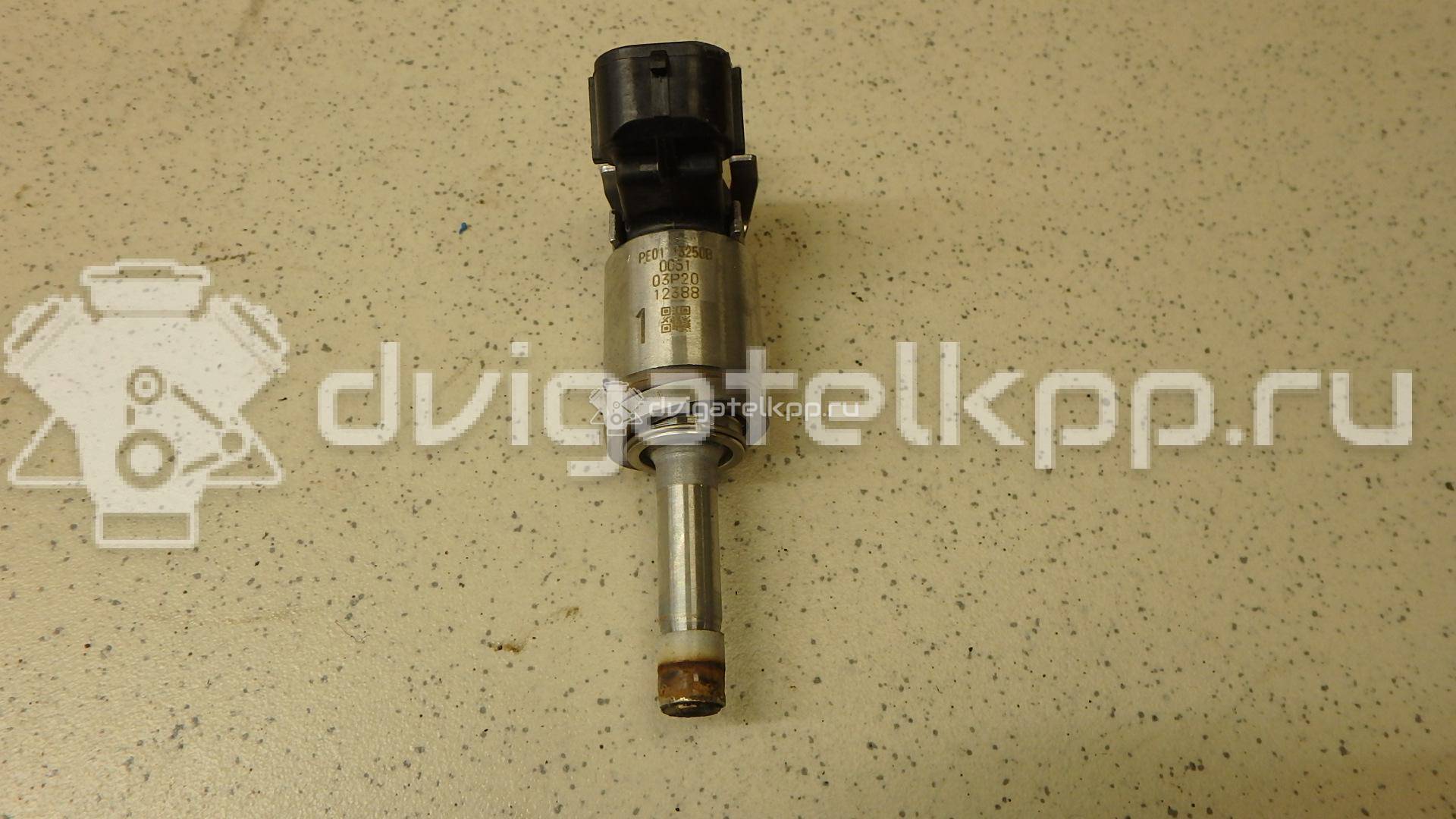 Фото Форсунка инжекторная электрическая  PE0113250B для mazda CX 3 {forloop.counter}}
