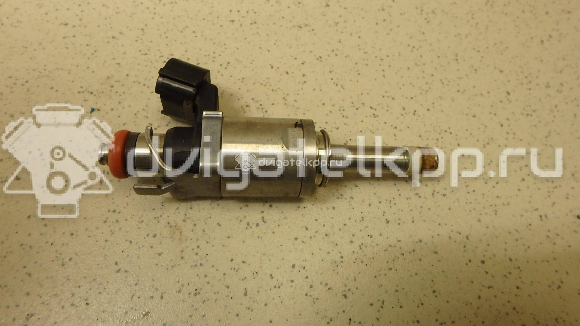 Фото Форсунка инжекторная электрическая  PE0113250B для mazda CX 3 {forloop.counter}}