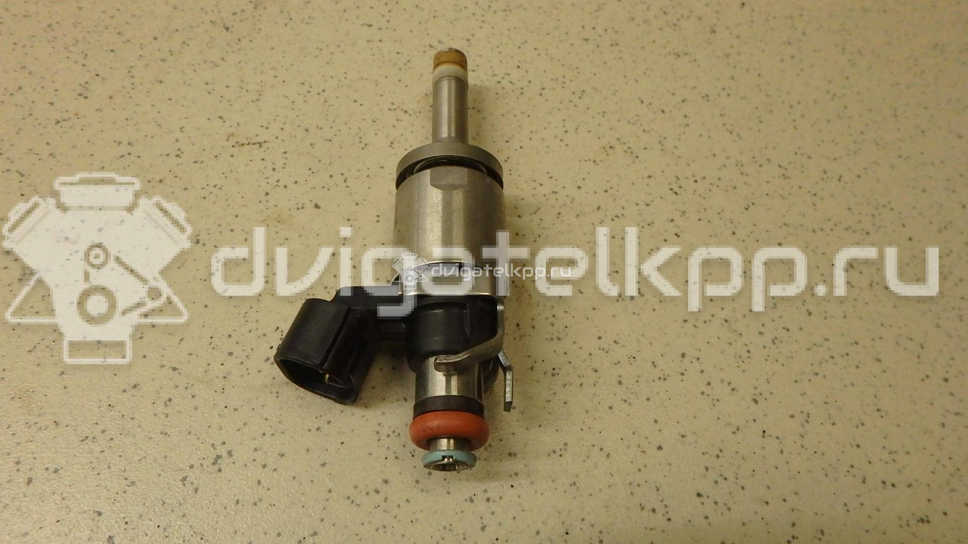 Фото Форсунка инжекторная электрическая  PE0113250B для mazda CX 3 {forloop.counter}}