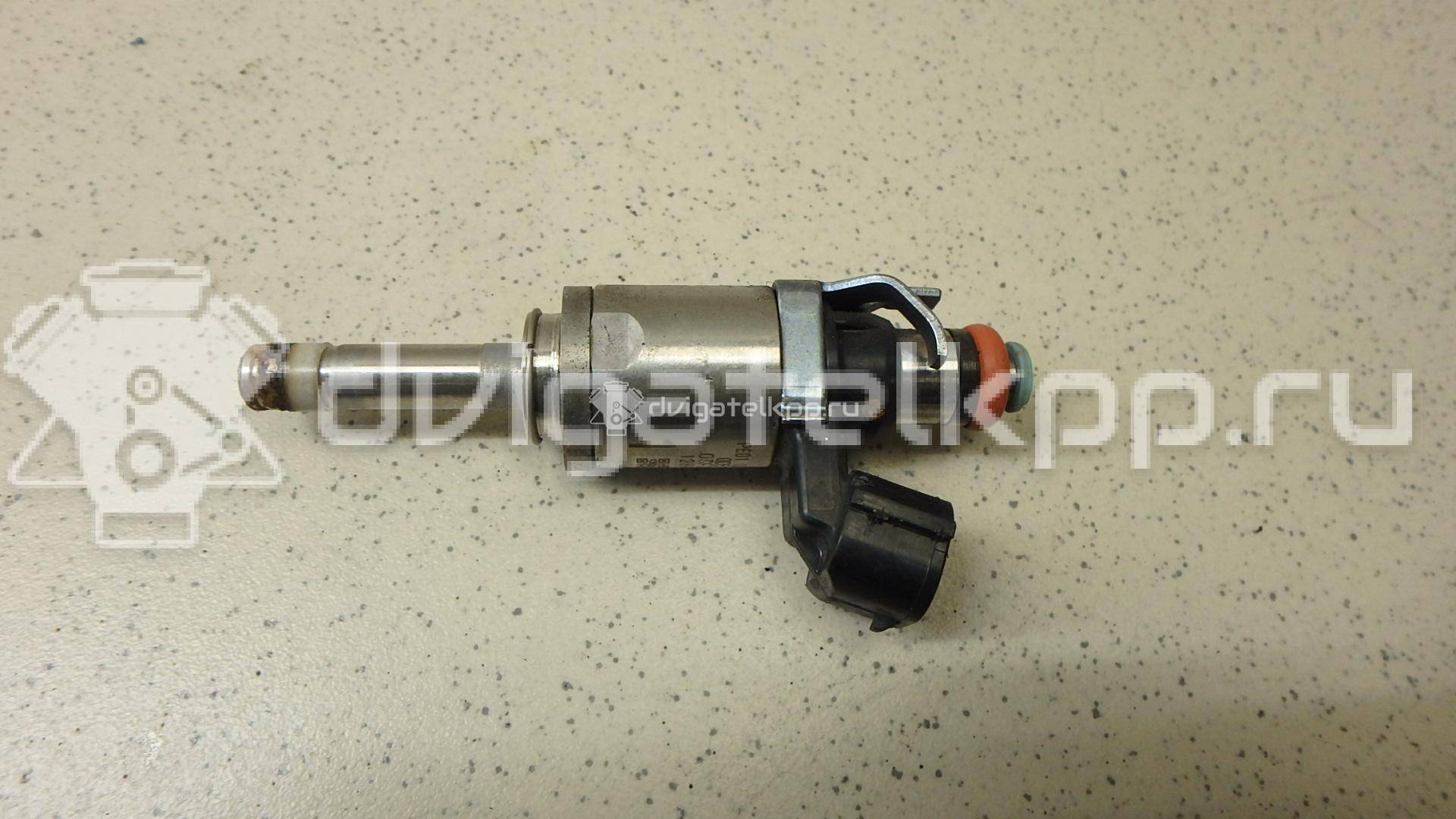 Фото Форсунка инжекторная электрическая  PE0113250B для mazda CX 3 {forloop.counter}}