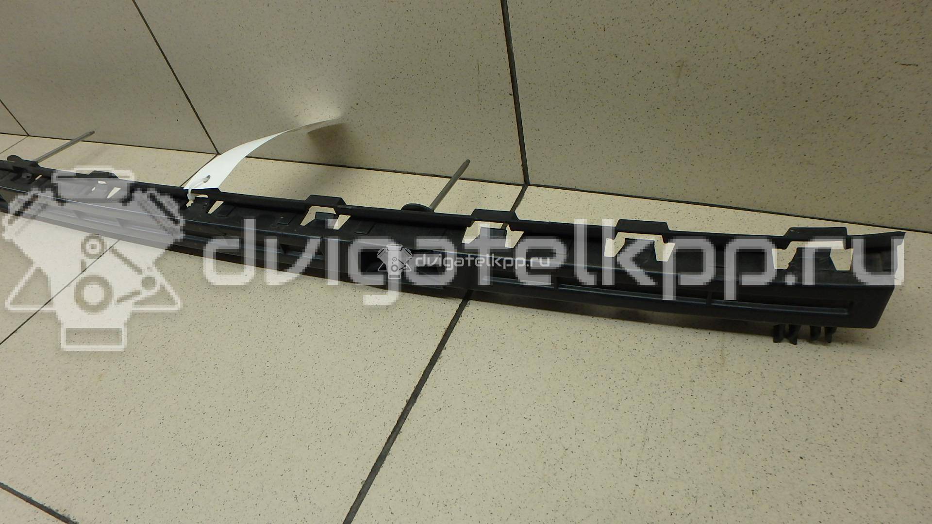 Фото Кронштейн заднего бампера  2468850065 для mercedes benz W246 B-klasse {forloop.counter}}