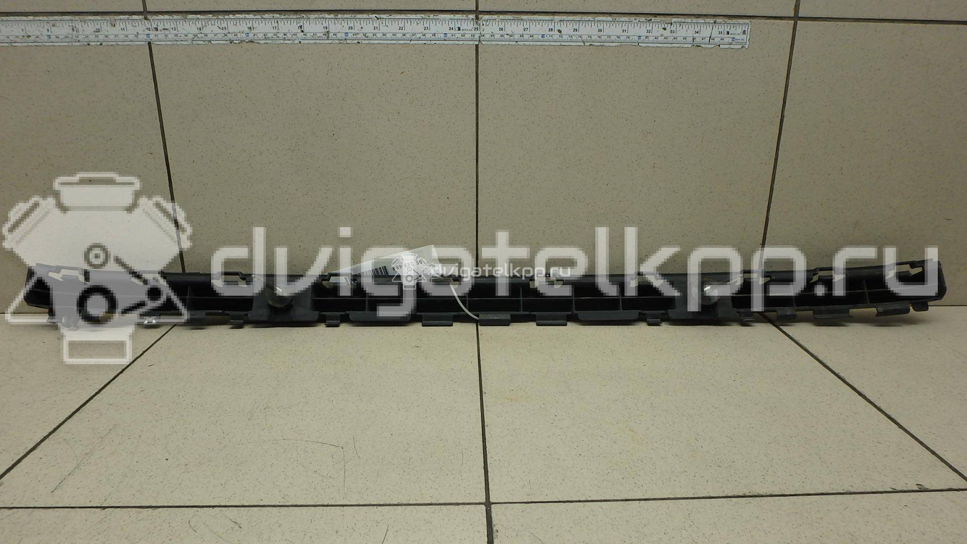 Фото Кронштейн заднего бампера  2468850065 для mercedes benz W246 B-klasse {forloop.counter}}