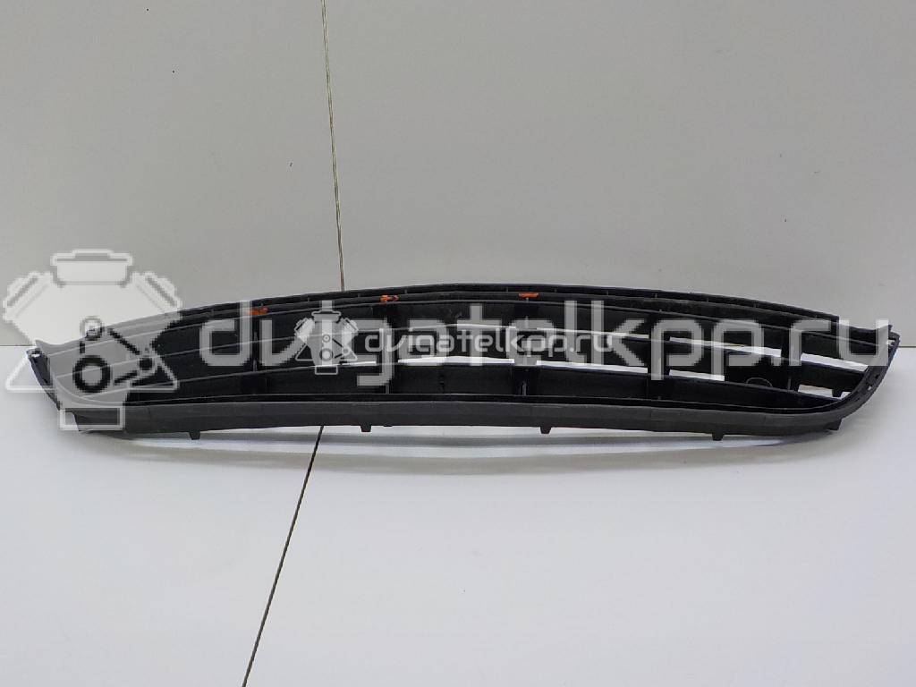 Фото Решетка в бампер центральная  13231589 для Opel Corsa {forloop.counter}}