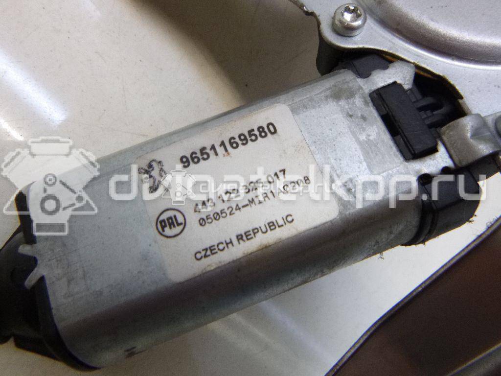 Фото Моторчик стеклоочистителя задний  6405H8 для Peugeot 206 {forloop.counter}}