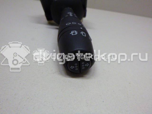 Фото Переключатель стеклоочистителей  8201168016 для Renault Trafic / Captur J5 / Clio {forloop.counter}}