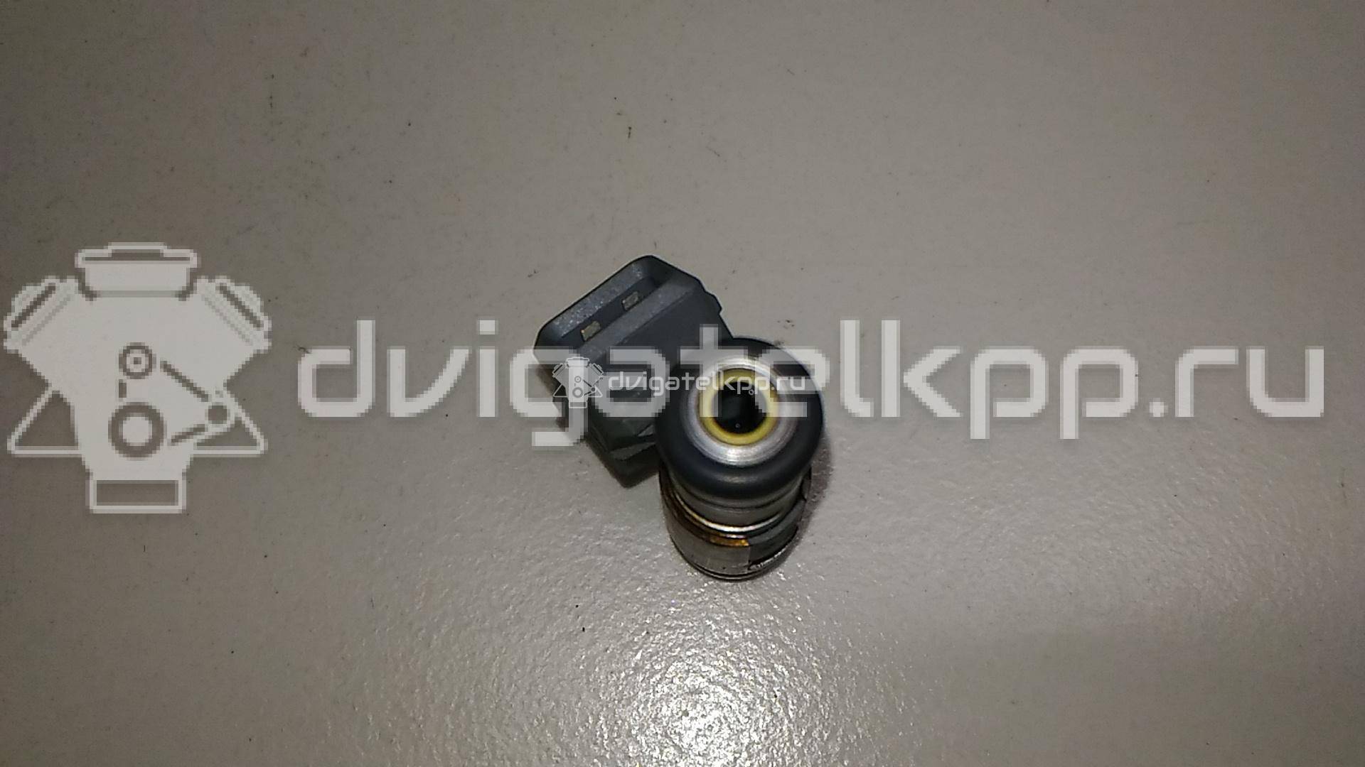 Фото Форсунка инжекторная электрическая  8200058379 для Renault Vel Satis Bj0 / Megane / Laguna / Scénic / Espace {forloop.counter}}