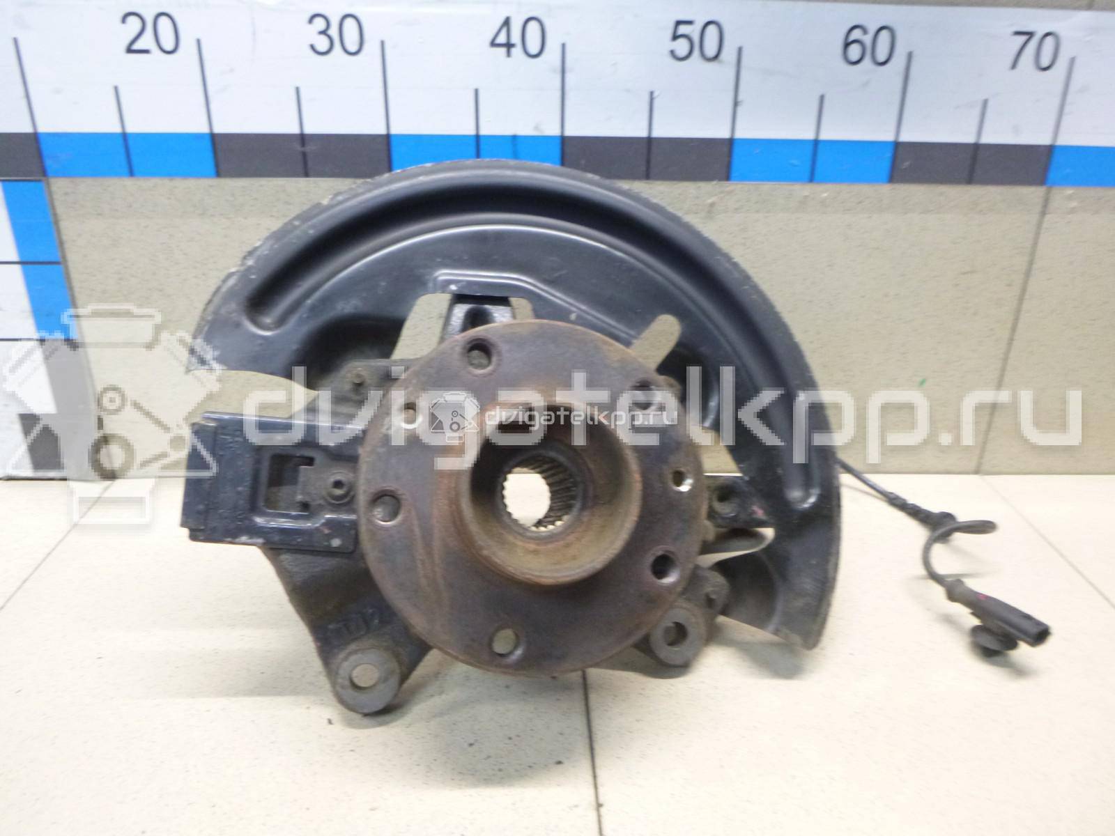 Фото Кулак поворотный передний правый  400140080R для Renault Grand / Scénic / Fluence L30 / Megane {forloop.counter}}