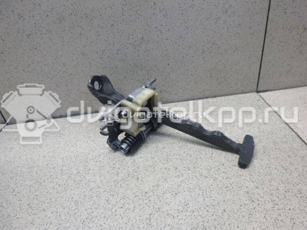 Фото Ограничитель двери  804303543R для Renault Megane {forloop.counter}}