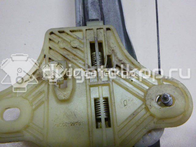 Фото Стеклоподъемник электр. передний левый  807019225R для Renault Captur J5 {forloop.counter}}