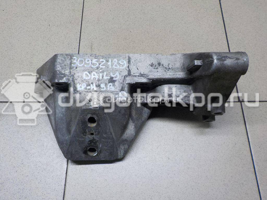 Фото Кронштейн двигателя правый  500394623 для iveco Daily {forloop.counter}}