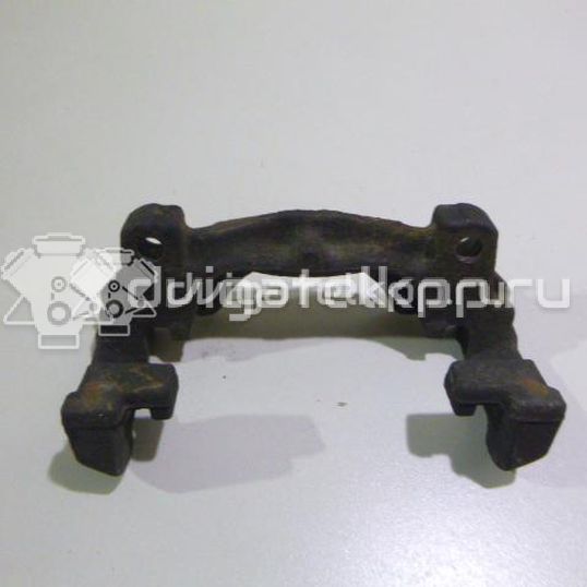 Фото Скоба суппорта переднего  8603757 для land rover Freelander 2