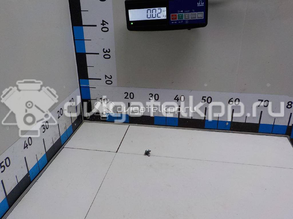 Фото Болт  0009905811 для mercedes benz GLK-Class X204 {forloop.counter}}