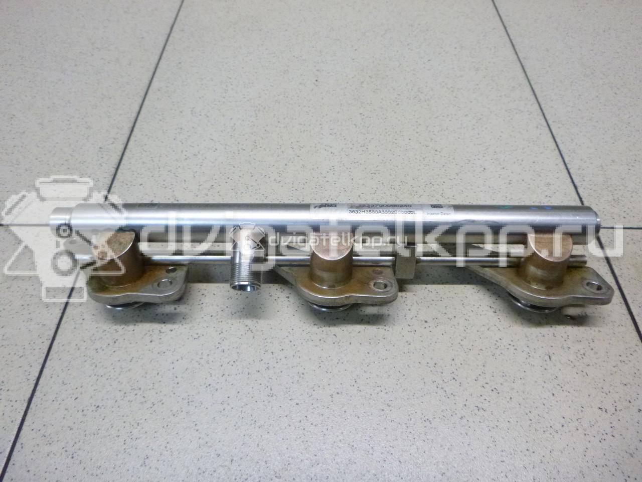 Фото Рейка топливная (рампа)  2760703395 для mercedes benz GLK-Class X204 {forloop.counter}}