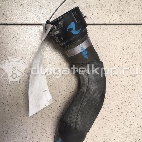 Фото Патрубок радиатора  8k0121051c для audi A4 [B8]